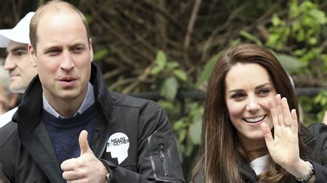 Photo Kate Et William Posent Au Naturel Avec Leurs Enfants Pour Un