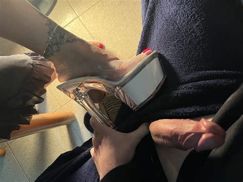 My Wife Sexy Feet Nude Pics Xhamster