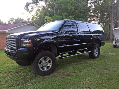 Ford Excursion Lifted