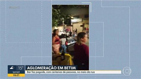 Bar Promove Pagode No Meio Da Rua E Aglomera Centenas De Pessoas Em