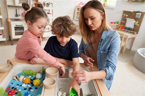 brinquedo montessori balanca diversão e aprendizado juntos