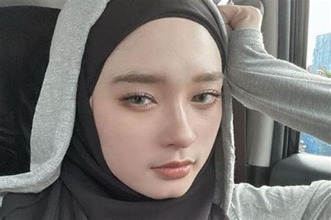 Inara Rusli Sebut Akan Ada Kejutan Besar Di Sidang Cerainya Dengan