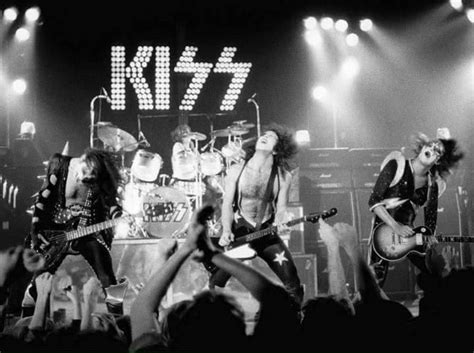 KISS Hempstead Long Island New York August 23 1975 Hotter Than