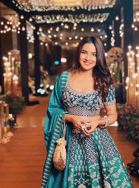 Jasmin Bhasin Looks Ethereal In Blue Lehenga Worth Rs 2 68 Lakh You