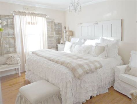 25 Delicate Shabby Chic Bedroom Decor Ideas Shelterness