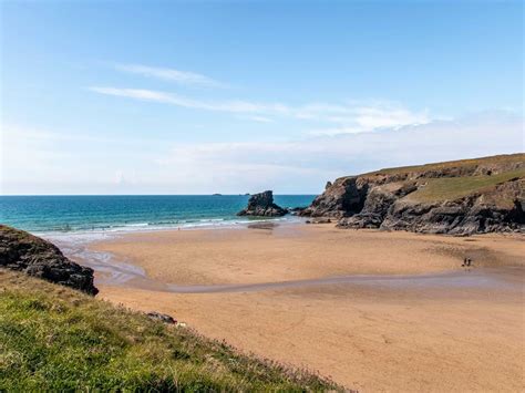 Walk To Bedruthan Steps Beach In Cornwall She Walks In England