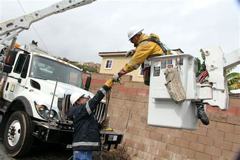 UPDATE: SCE Crews Respond to Power Outages as Rains Pour Down on ...