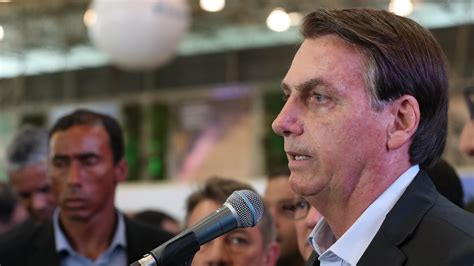 Bolsonaro inaugura ultracentrífuga em fábrica nuclear em Resende