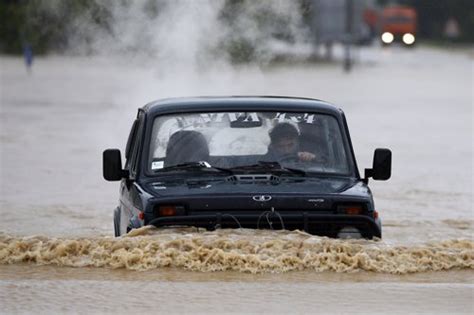 Las Inundaciones De Bosnia Y Serbia En Imágenes