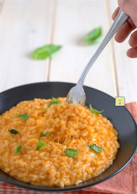 Risotto Alla Pizzaiola Gustoso Primo Piatto Vegetariano Con Pochi