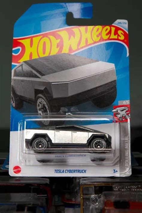 Hot Wheels Tesla Cybertruck Rolling Metal Hobbies e coleções Vila Moraes São Paulo