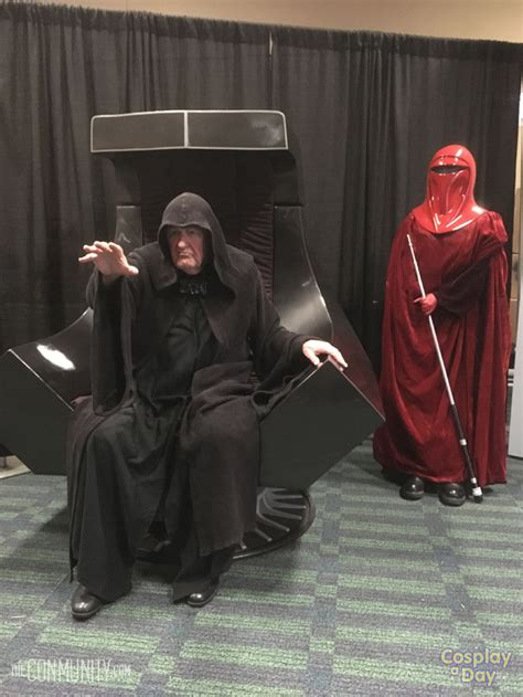 Emperor Palpatine rules Star Wars Celebration Orlando - Cosplay a Day