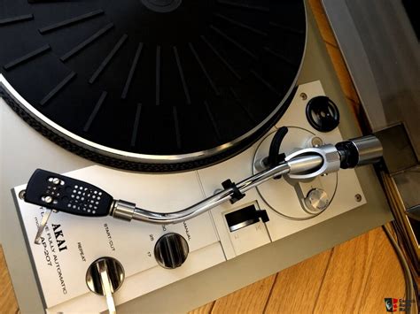 Pending Akai Ap Fully Automatic Direct Drive Turntable In