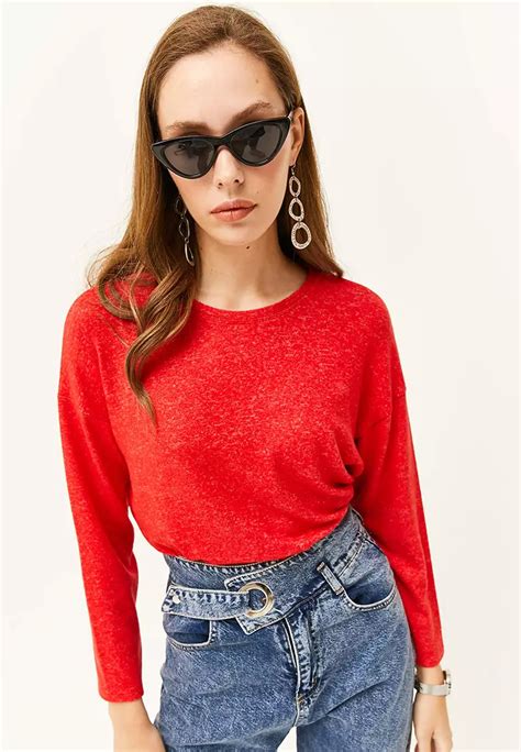 Buy Olalook Pomegranate Flower Crew Neck Bat Soft Textured Blouse 2024