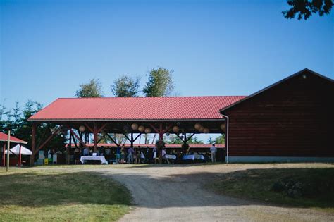 Oldfield Orchard Rustic Wedding Venue In Victoria Bc Engineering