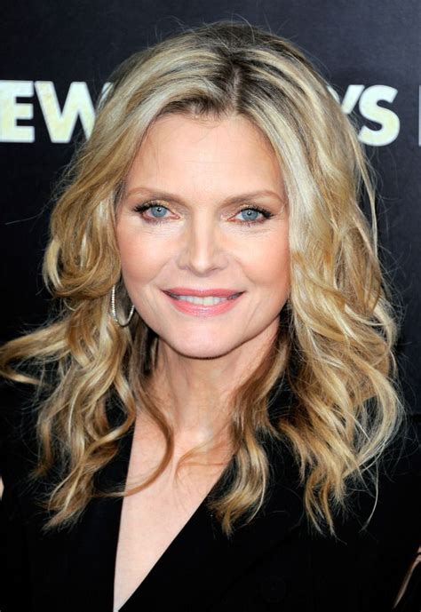 Michelle Pfeiffer 53 Michelle Pfeiffer Aging Gracefully Ageless Beauty