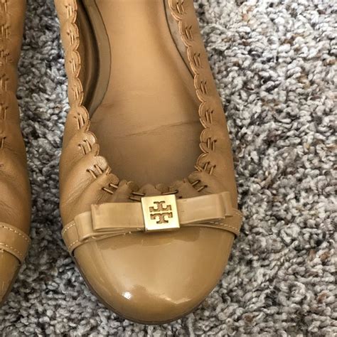 Tory Burch Shoes Tory Burch Nude Romy Scalloped Flats Poshmark