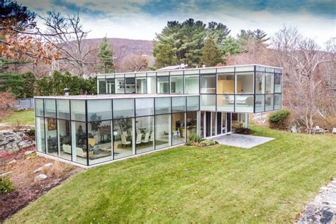 30 Most Modern Glass Houses Designs