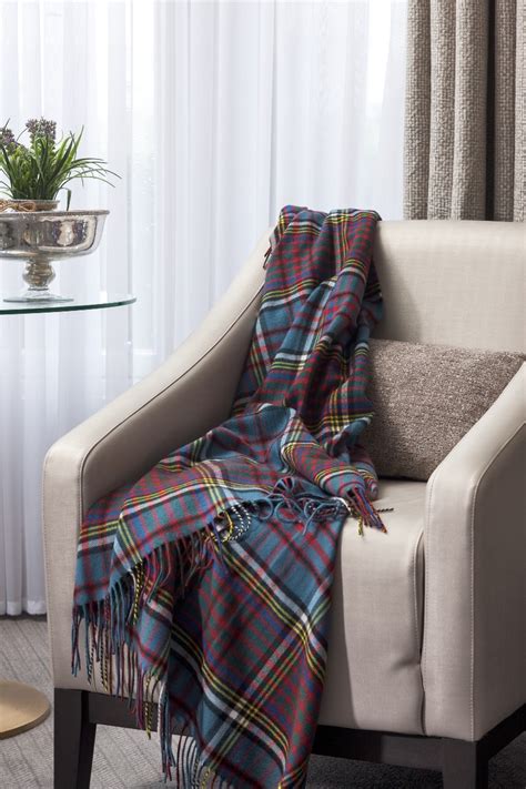 Anderson Lambswool Throw Stevens And Graham