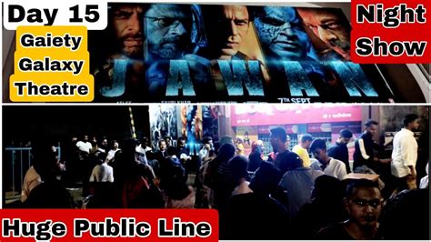 Jawan Movie Huge Public Line Day Night Show At Gaiety Galaxy Theatre