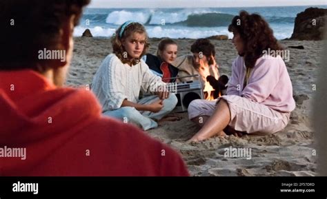 Usa Elisabeth Shue In A Scene The Ccolumbia Pictures Film The