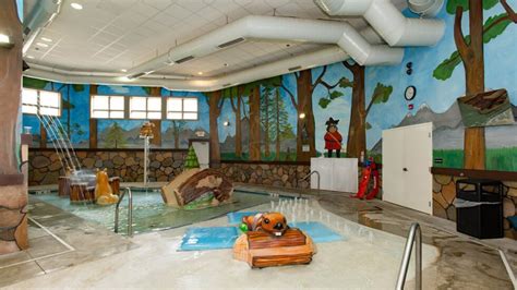 Woodloch Vs Kalahari The Best Poconos Resorts