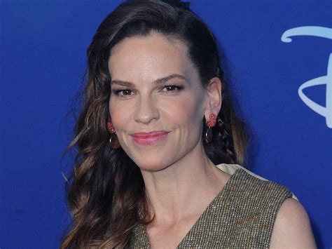 Hilary Swank enceinte à 48 ans elle explique son choix davoir