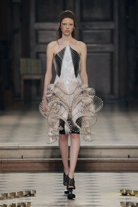 Iris Van Herpen Couture Fall Winter Paris Nowfashion