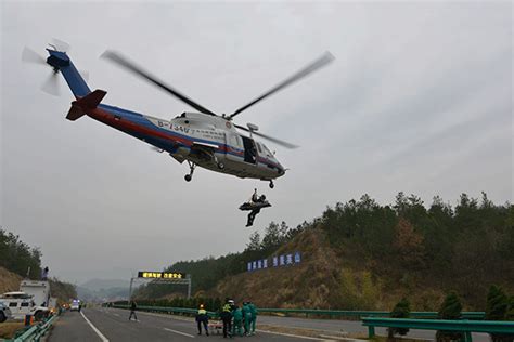 直升机悬停 机和 直9机 第12页 大山谷图库