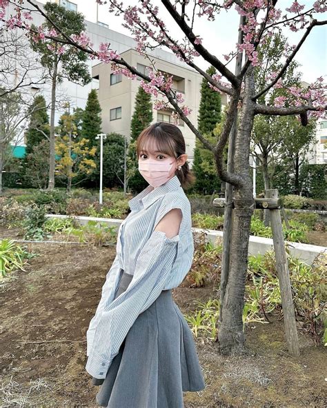 Ayanaさんのインスタグラム写真 Ayanainstagram「☁️☁️ ⁡ ここ最近でもお気に入りのお洋服🇫🇲 このシャツ実は