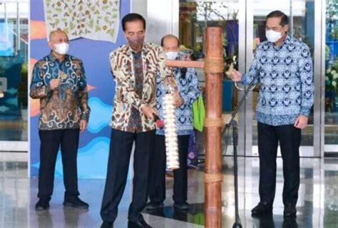 Buka Inacraft Jokowi Ajak Gunakan Produk Kerajinan Umkm News