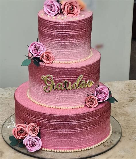 Bolo 3 andares Feminino lindo Bolos de aniversário de flores Bolo de