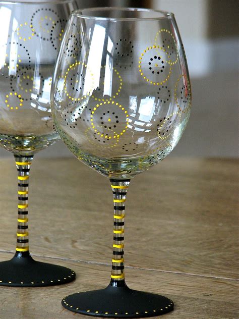 Chalkboard Wine Glasses From Chic Chalk Designs Chalkboard Wine Glasses Chalk Design