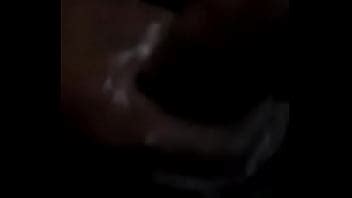 Me masturbo mientras me baño XVIDEOS