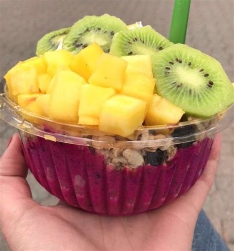 How To Make An Açaí Bowl Thats Even Better Than Playa Bowls Acai Recipes Acai Bowls Recipe