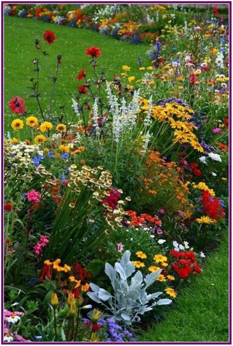 Impressive Flowers Garden Design Ideas For Backyards That Make Your Home Fresh 21 Beautiful