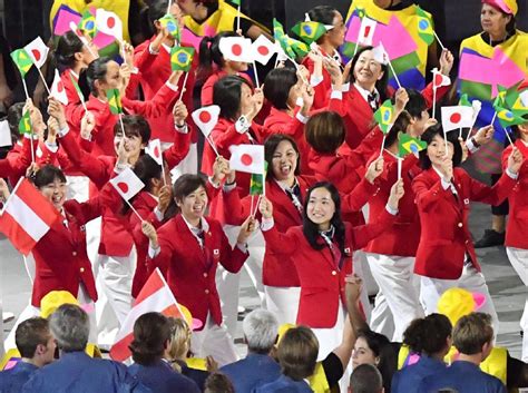 日本が入場行進、難民選手団は五輪旗掲げ リオ五輪が開幕vol3 読んで見フォト 産経フォト