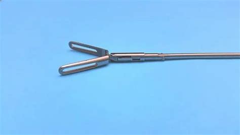 Medical Grade Stainless Steel Fenestrated Grasping Forceps, Size/Dimension: 5 MM at Rs 1000 ...