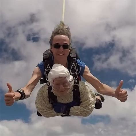 102 Year Old Woman Became The Oldest Ever Skydiver For Charity Video