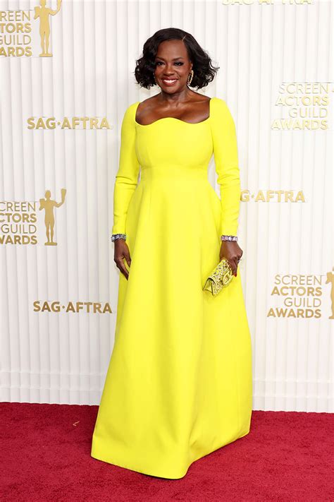 Viola Davis Wore Valentino To The 2023 SAG Awards