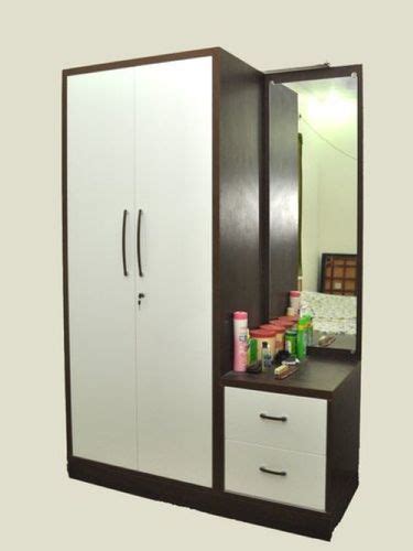 Hinged Lockable Bedroom Wardrobes Also Contains Dresser With Lower Storage Unit At 4720000 Inr