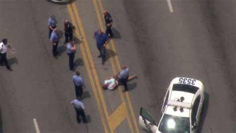 Suspect Shot By Police In West Oak Lane 6abc Philadelphia