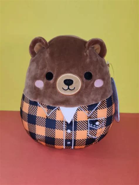 Squishmallows Harvest Squad Omar The Bear W Plaid Flannel Shirt Nwt