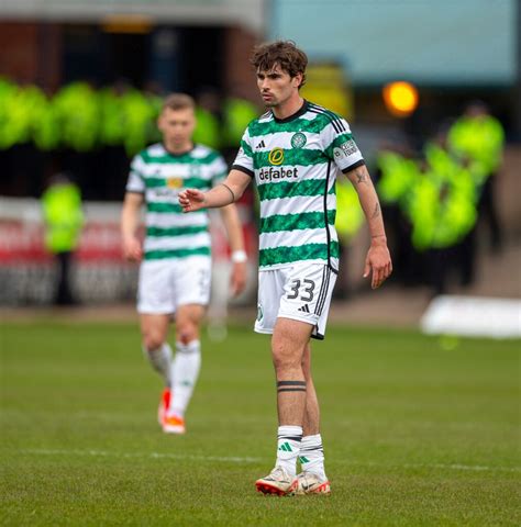 Matt O'Riley Opens Up On Transfer Speculation; Reveals Parents And Agent Ban | Latest Celtic News