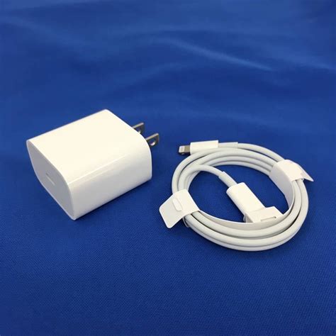 Yahooオークション Apple純正 18w Usb C 電源アダプター Lightning