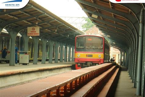 Mengenal Perbedaan Antara KRL MRT Dan LRT Yang Menjadi Kereta