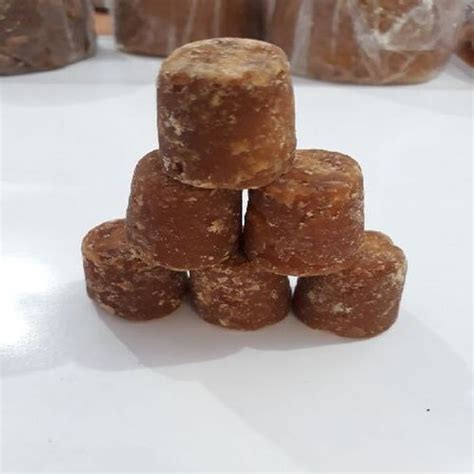 Sweet Natural Fine Healthy Taste Chemical Free Jaggery Cube Origin