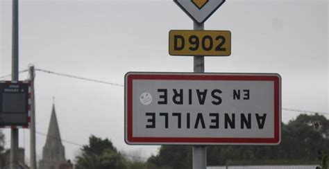 Pourquoi Les Panneaux Dentr E De Ces Communes De La Manche Ont Ils T