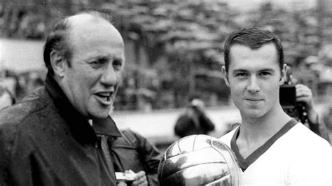 Franz Beckenbauer Is Dead Pictures Of A Global Career Archysport