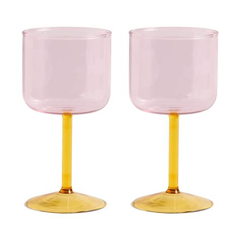 11 Unique Artisanal Wine Glasses For Sipping Pretty